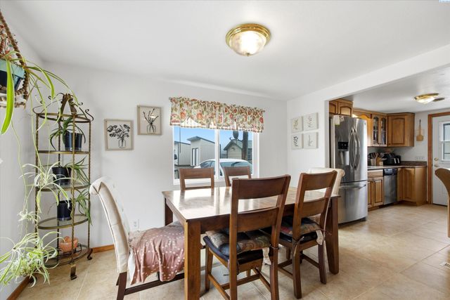 46606 S Morton Road, Kennewick, WA 99337