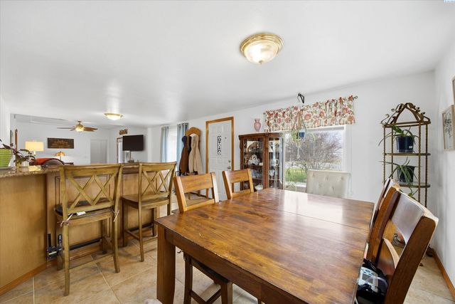 46606 S Morton Road, Kennewick, WA 99337