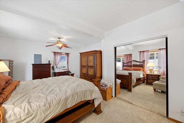 46606 S Morton Road, Kennewick, WA 99337