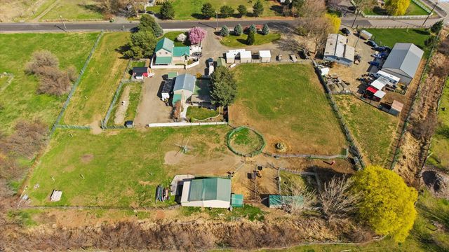 46606 S Morton Road, Kennewick, WA 99337