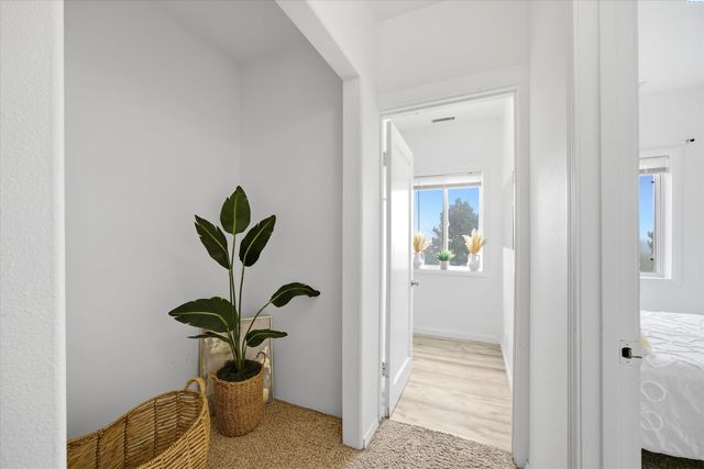 46606 S Morton Road, Kennewick, WA 99337