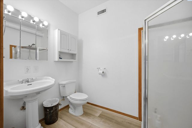 46606 S Morton Road, Kennewick, WA 99337