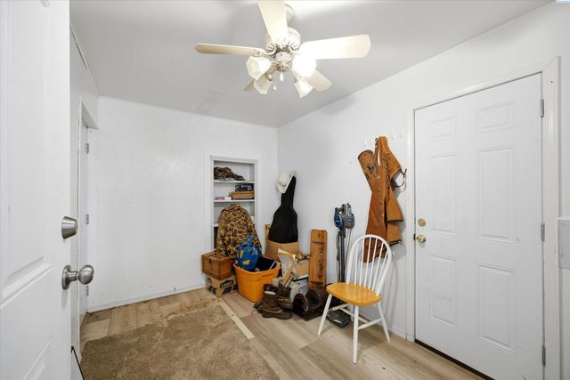 46606 S Morton Road, Kennewick, WA 99337