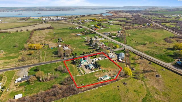 46606 S Morton Road, Kennewick, WA 99337