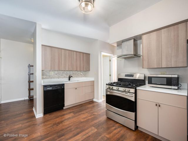 13296 W Heiden Circle, Lake Bluff, IL 60044