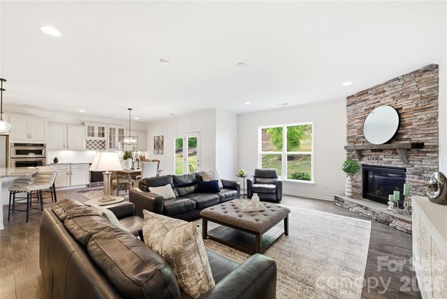 7147 Brookline Place, Huntersville, NC 28078