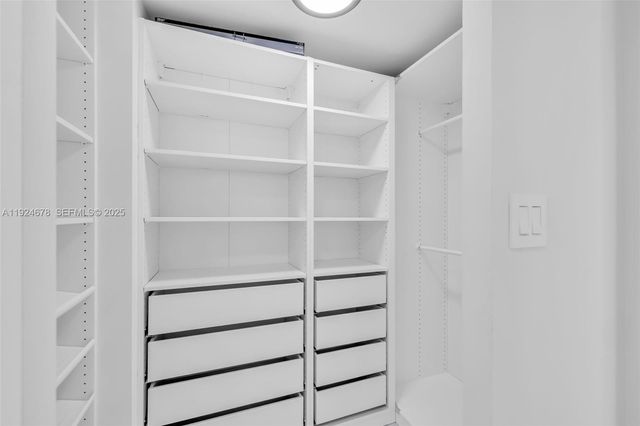 251 174th St 1415, Sunny Isles Beach, FL 33160