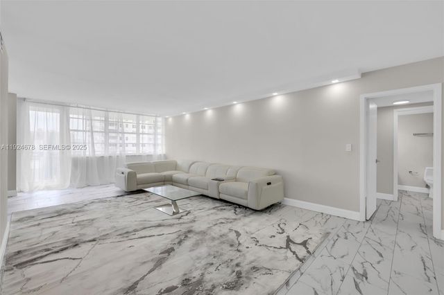 251 174th St 1415, Sunny Isles Beach, FL 33160