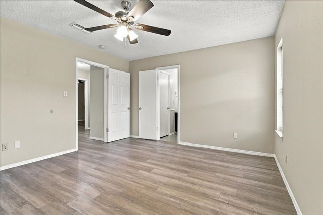 2108 N Village, Bonham, TX 75418