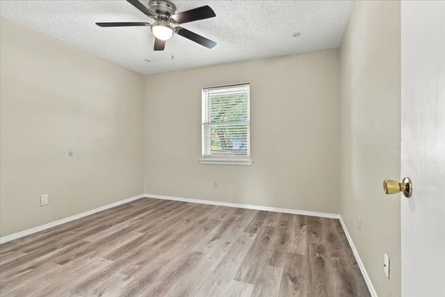 2108 N Village, Bonham, TX 75418