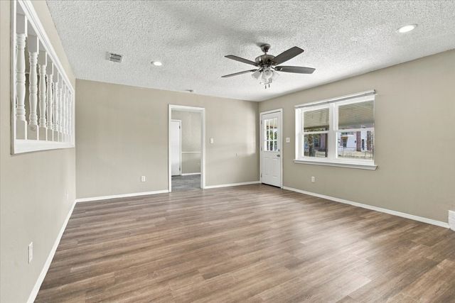 2108 N Village, Bonham, TX 75418