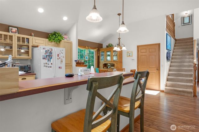 38 3rd St W, Chinook, WA 98614