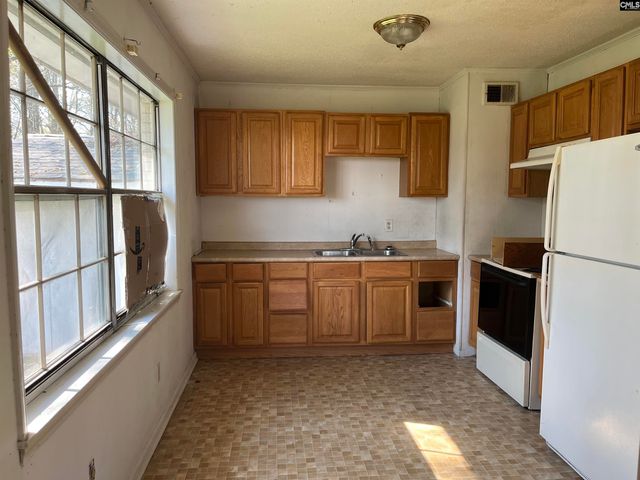 704 Congaree Church Road, Gadsden, SC 29052