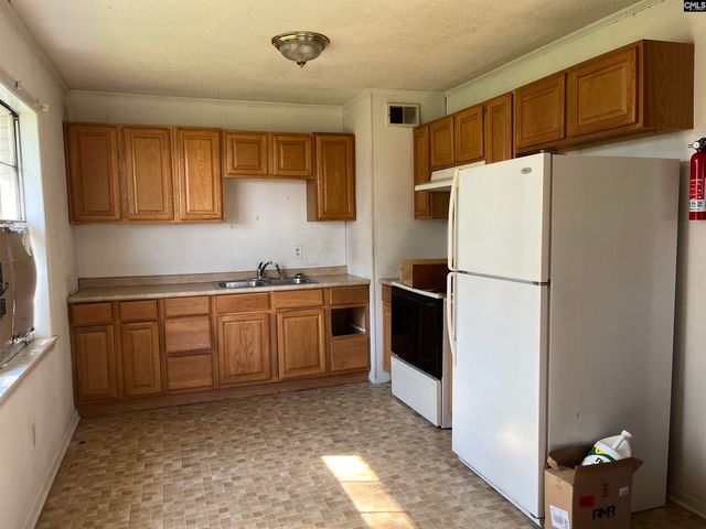 704 Congaree Church Road, Gadsden, SC 29052