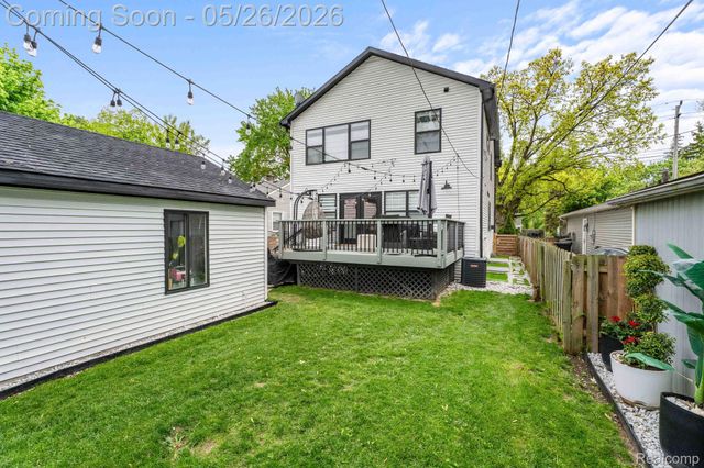 1339 E 14 Mile Road, Birmingham, MI 48009