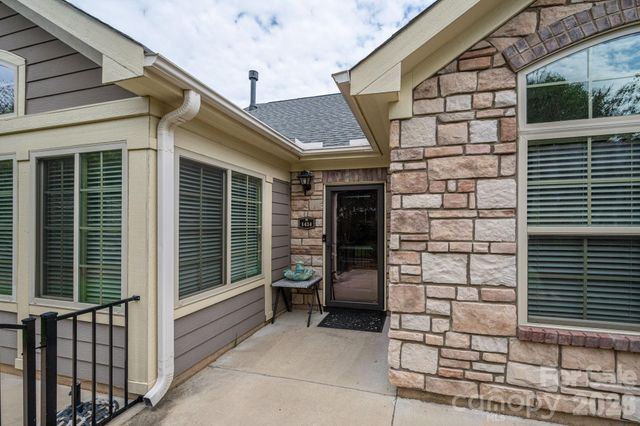 1434 Somersby Circle, Gastonia, NC 28054