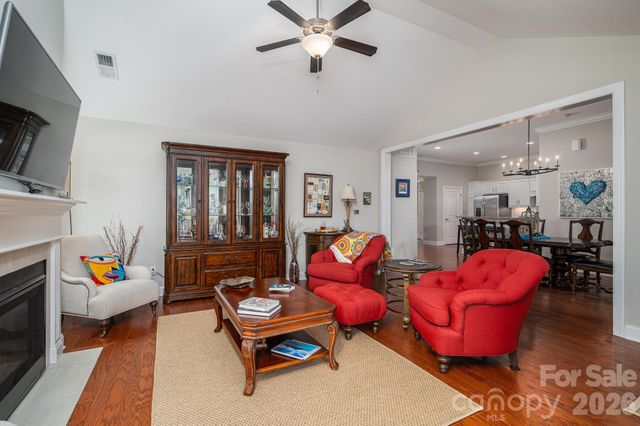 1434 Somersby Circle, Gastonia, NC 28054
