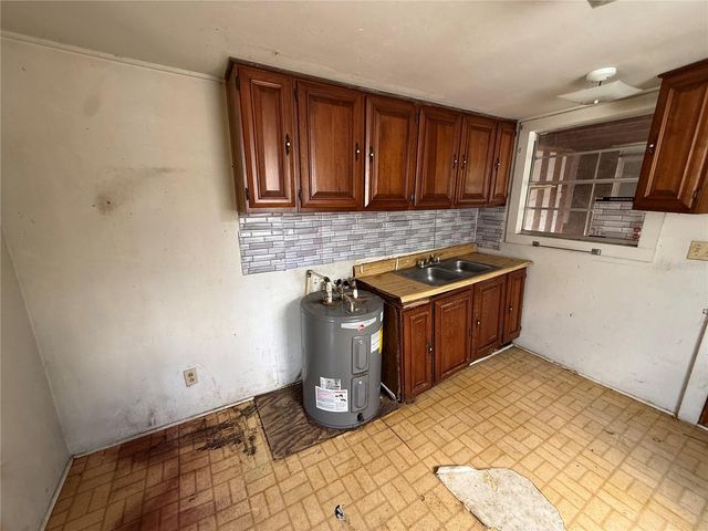 26 ATLANTIC AVENUE, Mascotte, FL 34753