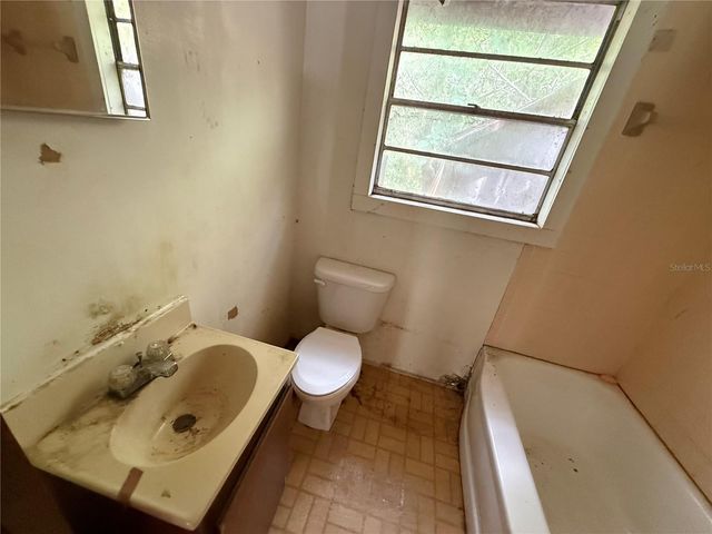 26 ATLANTIC AVENUE, Mascotte, FL 34753