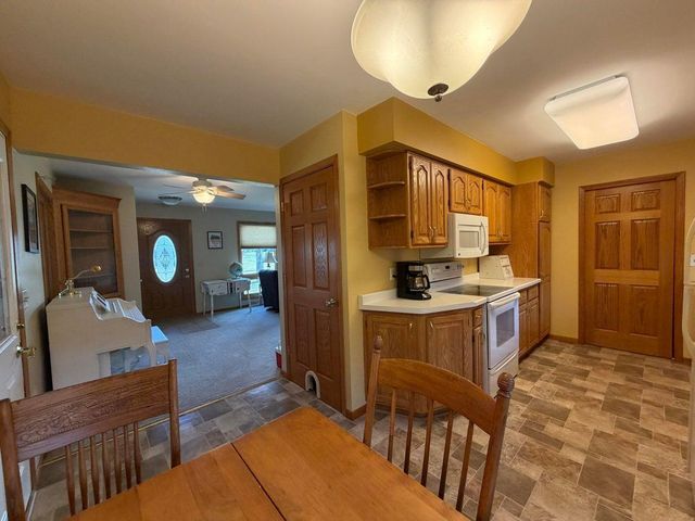 220 S Maple Street, La Crescent, MN 55947