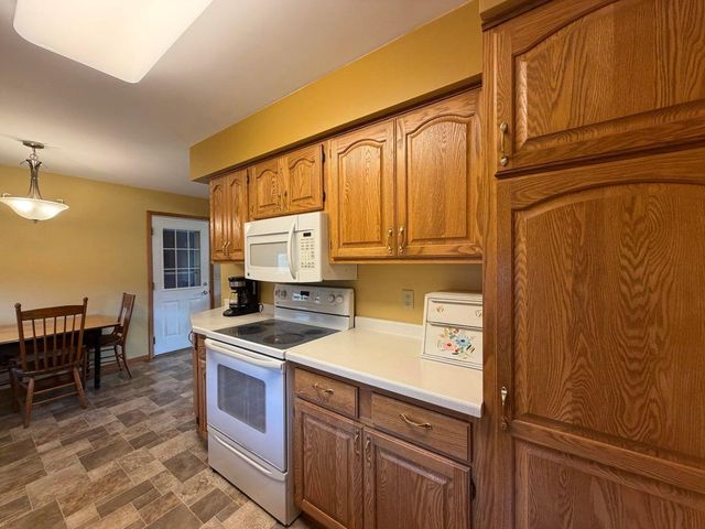 220 S Maple Street, La Crescent, MN 55947