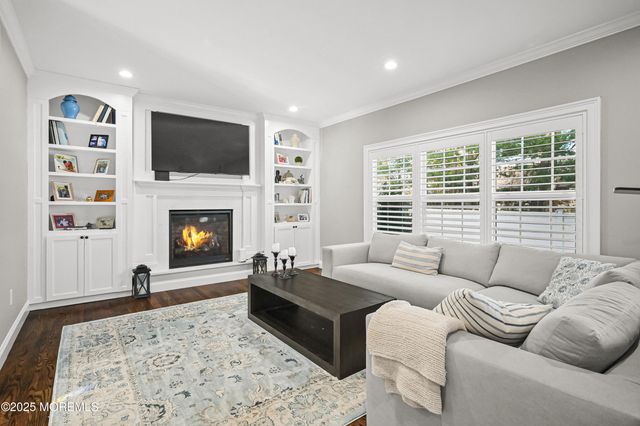 28 Clayton Avenue, Monroe, NJ 08831