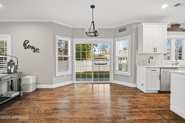 28 Clayton Avenue, Monroe, NJ 08831