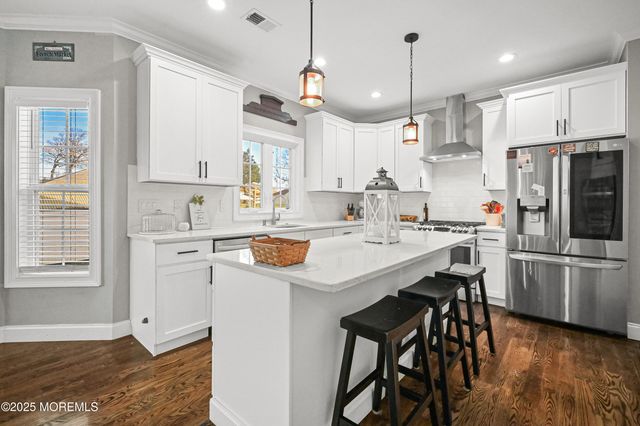 28 Clayton Avenue, Monroe, NJ 08831