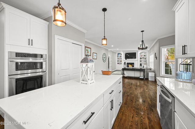 28 Clayton Avenue, Monroe, NJ 08831