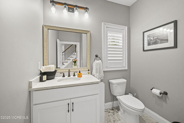 28 Clayton Avenue, Monroe, NJ 08831