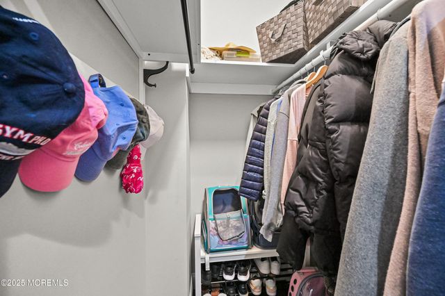 28 Clayton Avenue, Monroe, NJ 08831