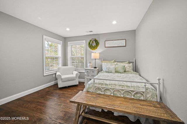 28 Clayton Avenue, Monroe, NJ 08831