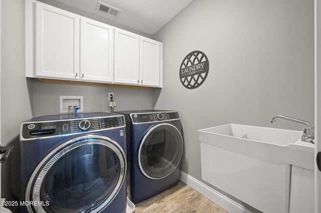 28 Clayton Avenue, Monroe, NJ 08831