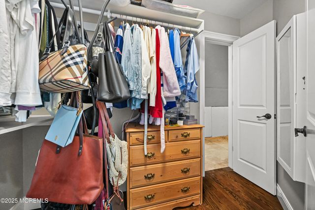 28 Clayton Avenue, Monroe, NJ 08831