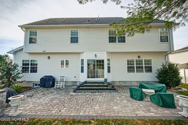 28 Clayton Avenue, Monroe, NJ 08831