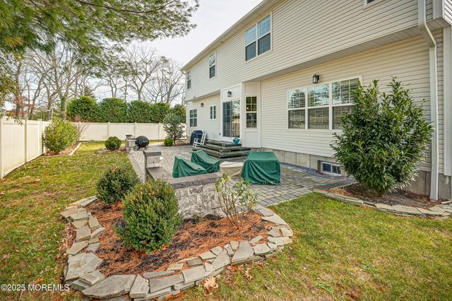 28 Clayton Avenue, Monroe, NJ 08831