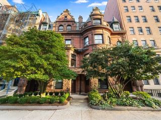 176 Commonwealth, Boston, MA 02116