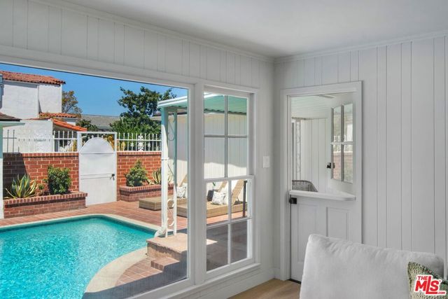 3803 Monteith Drive, Los Angeles, CA 90043
