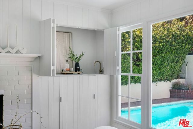 3803 Monteith Drive, Los Angeles, CA 90043