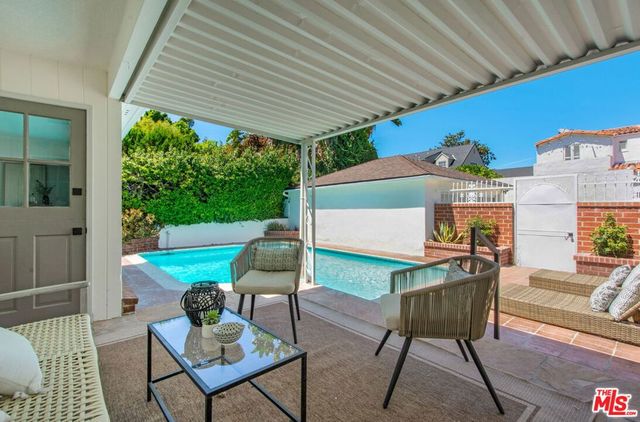 3803 Monteith Drive, Los Angeles, CA 90043