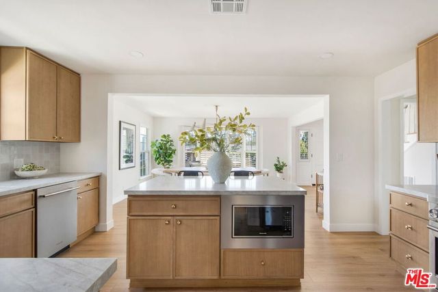 3803 Monteith Drive, Los Angeles, CA 90043