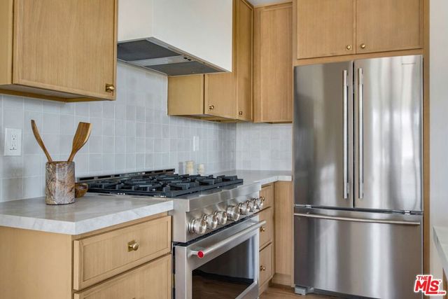 3803 Monteith Drive, Los Angeles, CA 90043