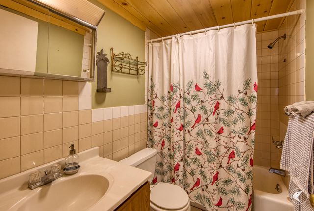 5 Everest Lane, Wilmington, NY 12997