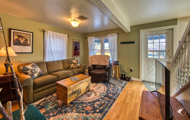 5 Everest Lane, Wilmington, NY 12997