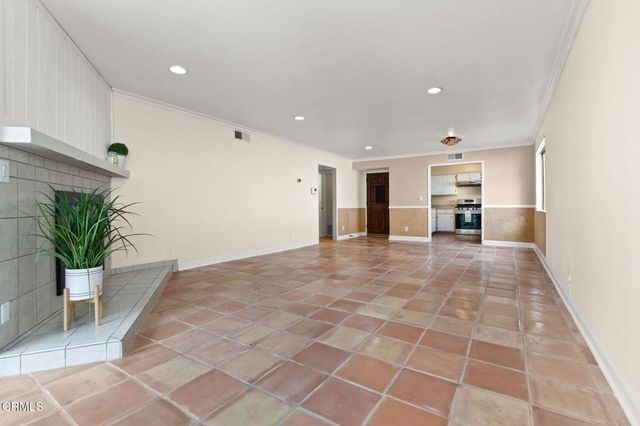 12930 Valleyheart 1, Los Angeles, CA 91604