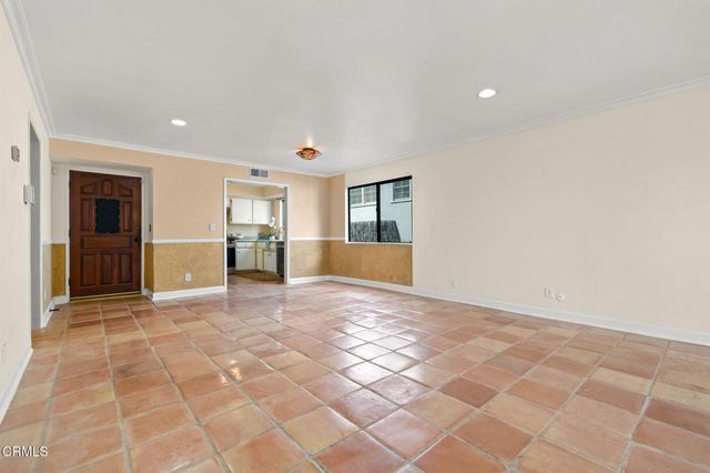 12930 Valleyheart 1, Los Angeles, CA 91604