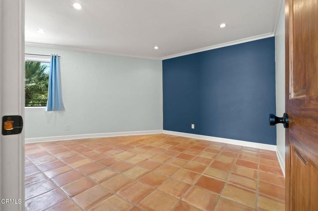 12930 Valleyheart 1, Los Angeles, CA 91604