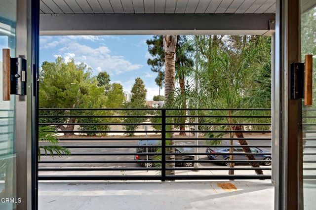 12930 Valleyheart 1, Los Angeles, CA 91604