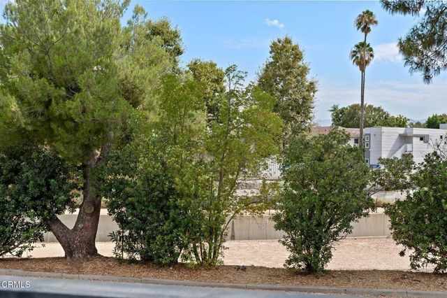 12930 Valleyheart 1, Los Angeles, CA 91604