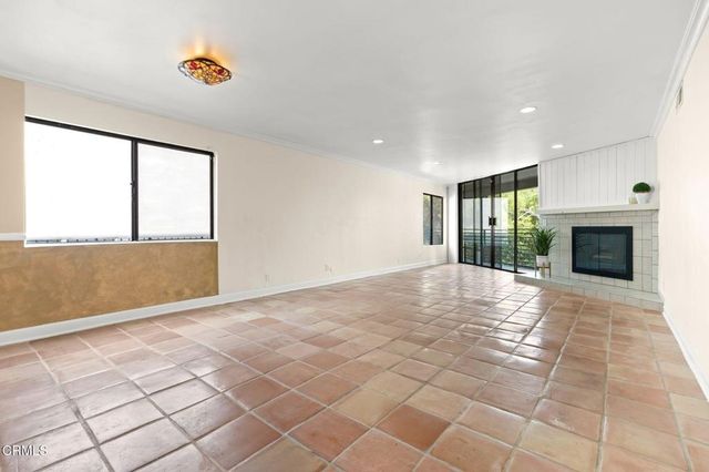 12930 Valleyheart 1, Los Angeles, CA 91604